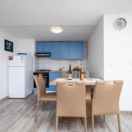 Awesome In With Wifi Apartmán Kavran